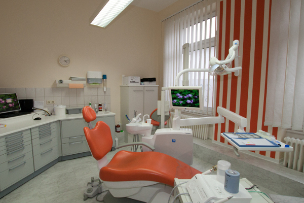 Behandlungszimmer 1 Zahnarztpraxis Haas