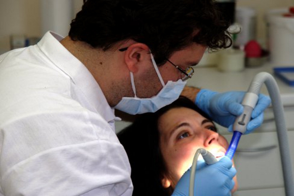Zahnbehandlung Zahnarztpraxis Haas